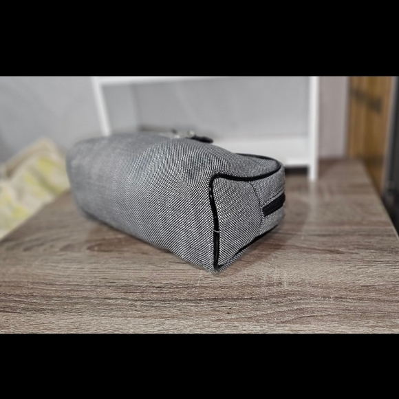 Dior Black and Silver Cosmetic Bag - Picture 6 of 9